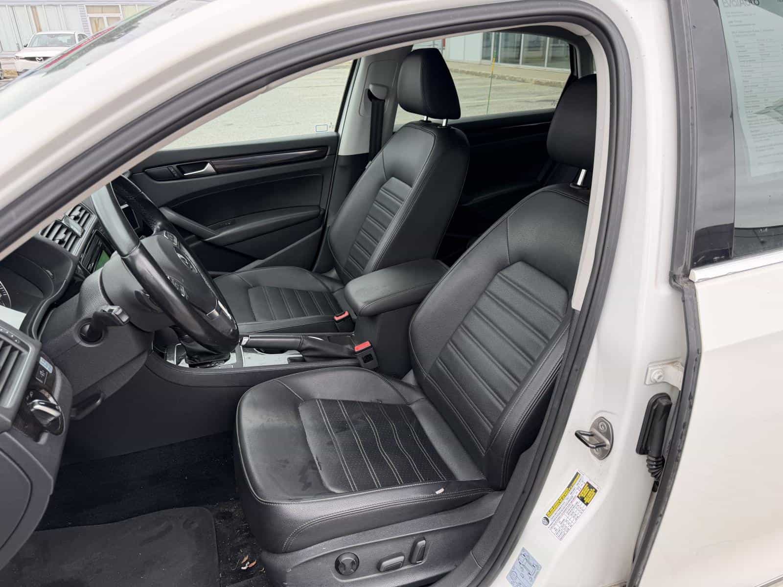 2014 Volkswagen Passat Comfortline - Image 11