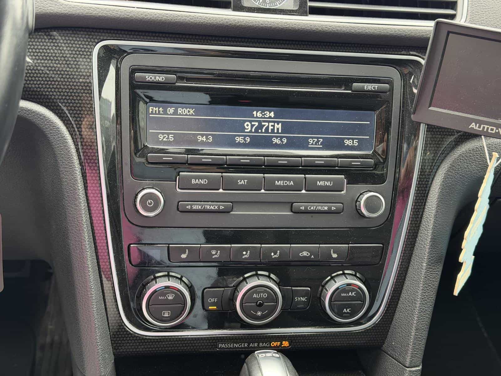 2014 Volkswagen Passat Comfortline - Image 16