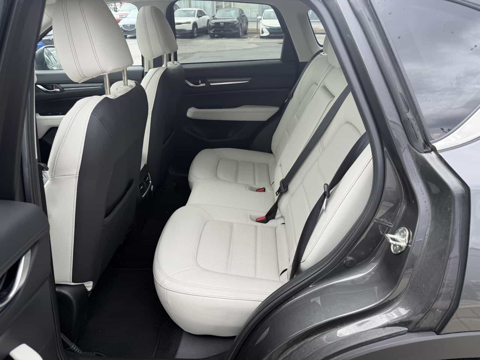 2023 Mazda CX-5 GT - Image 19