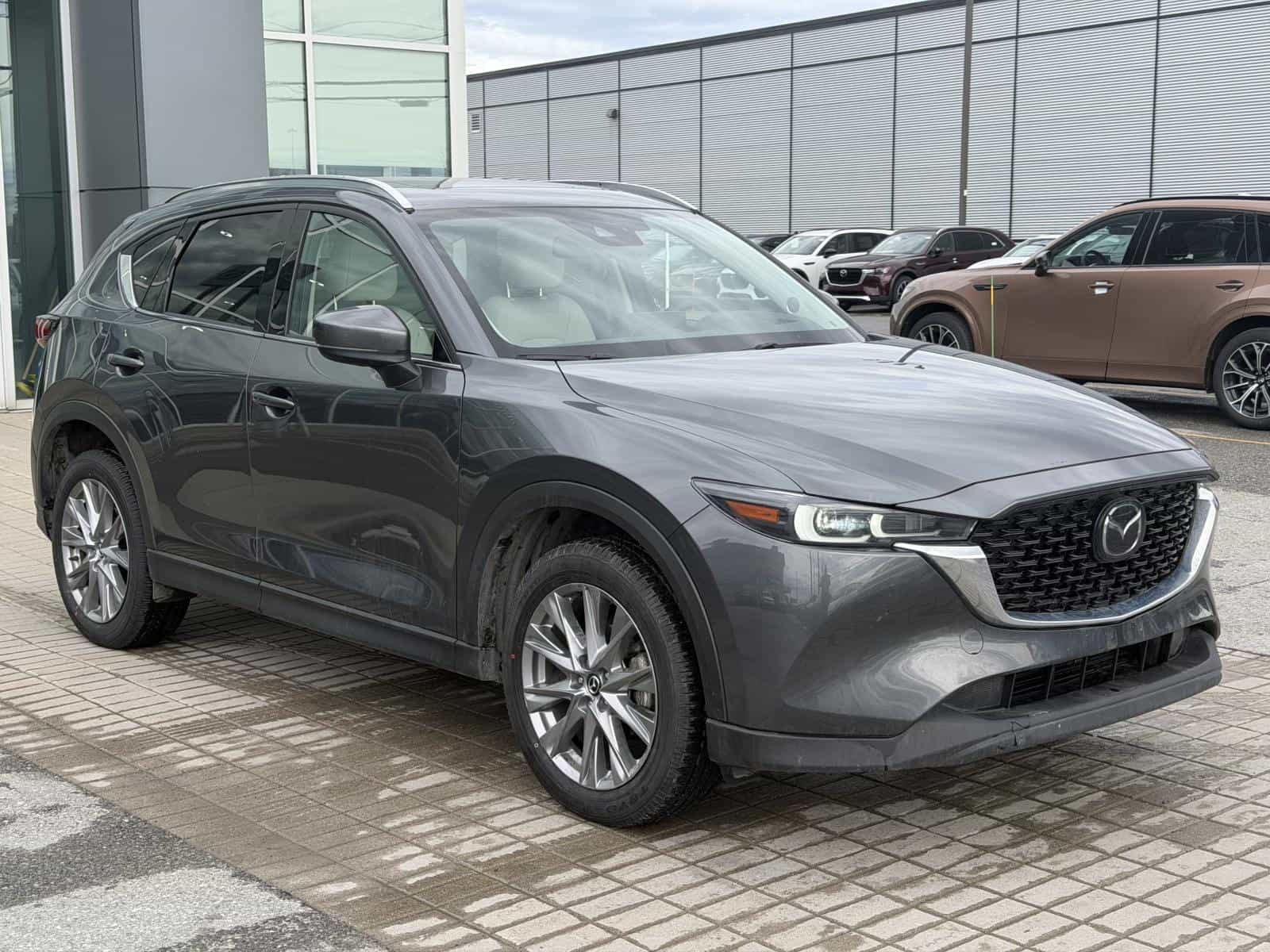 2023 Mazda CX-5 GT - Image 11