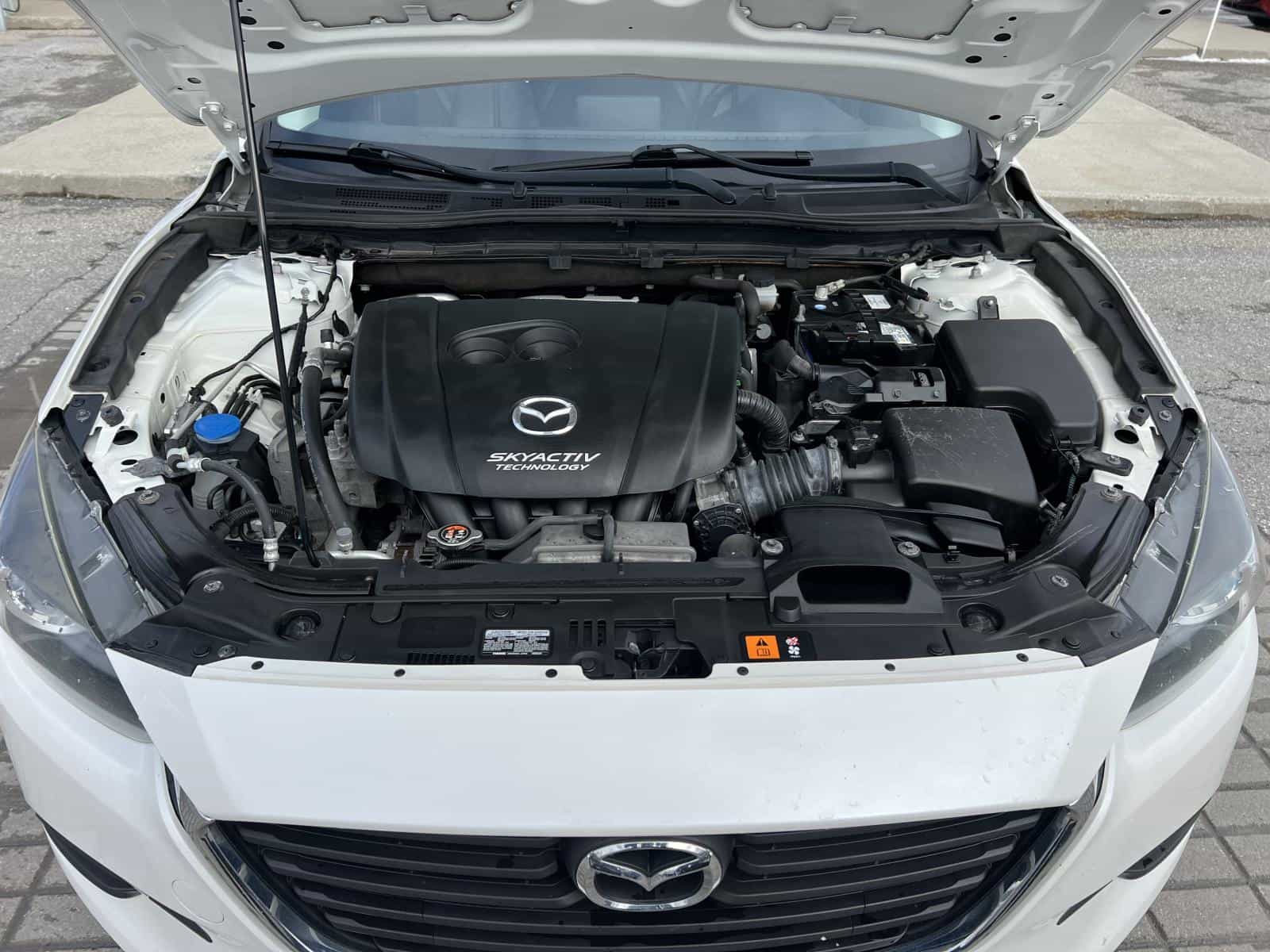 2018 Mazda Mazda3 SE - Image 8