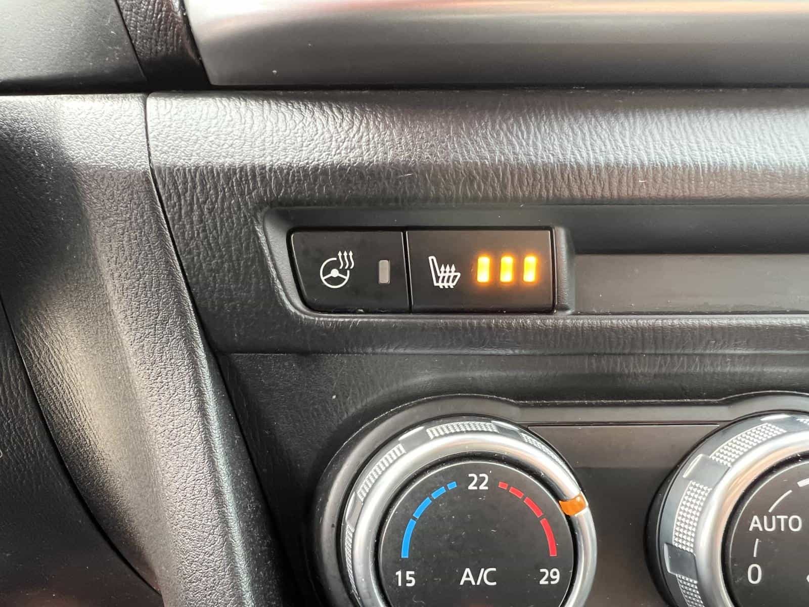 2018 Mazda Mazda3 SE - Image 22