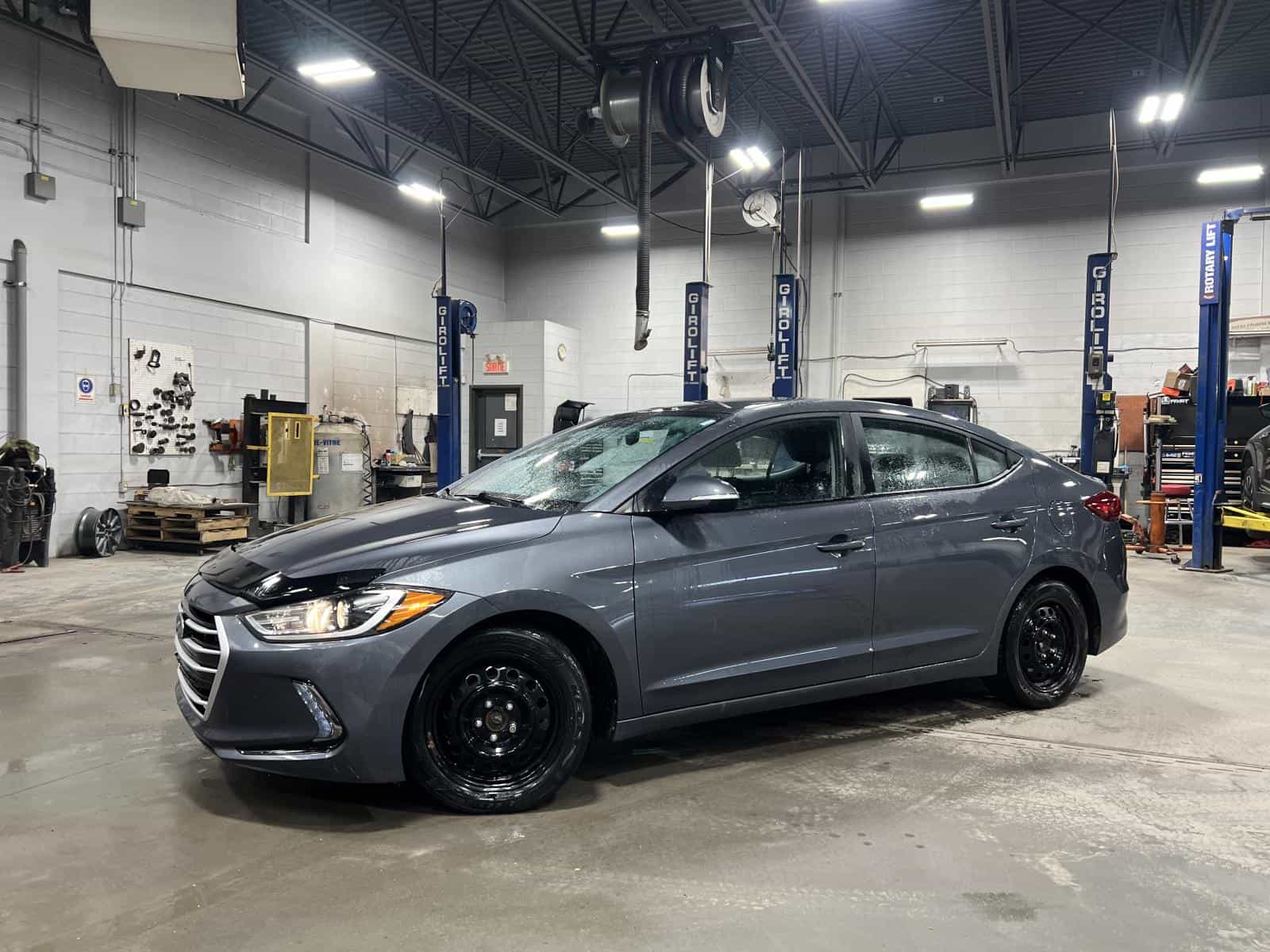 2018 Hyundai Elantra GL - Image 2