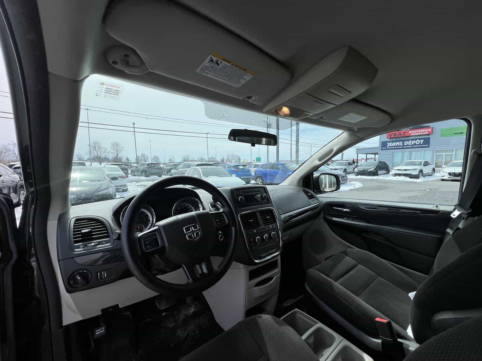 2017 Dodge Grand Caravan SXT - Image 15