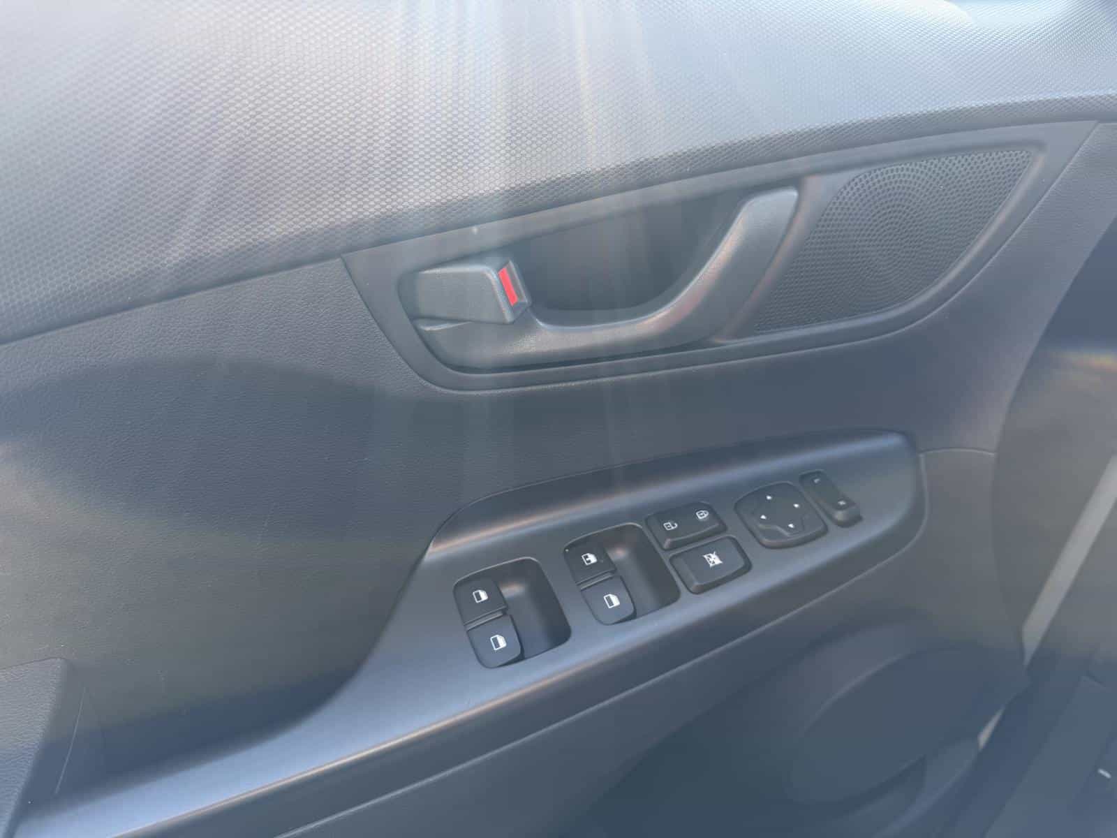 2023 Hyundai Kona Essential - Image 16