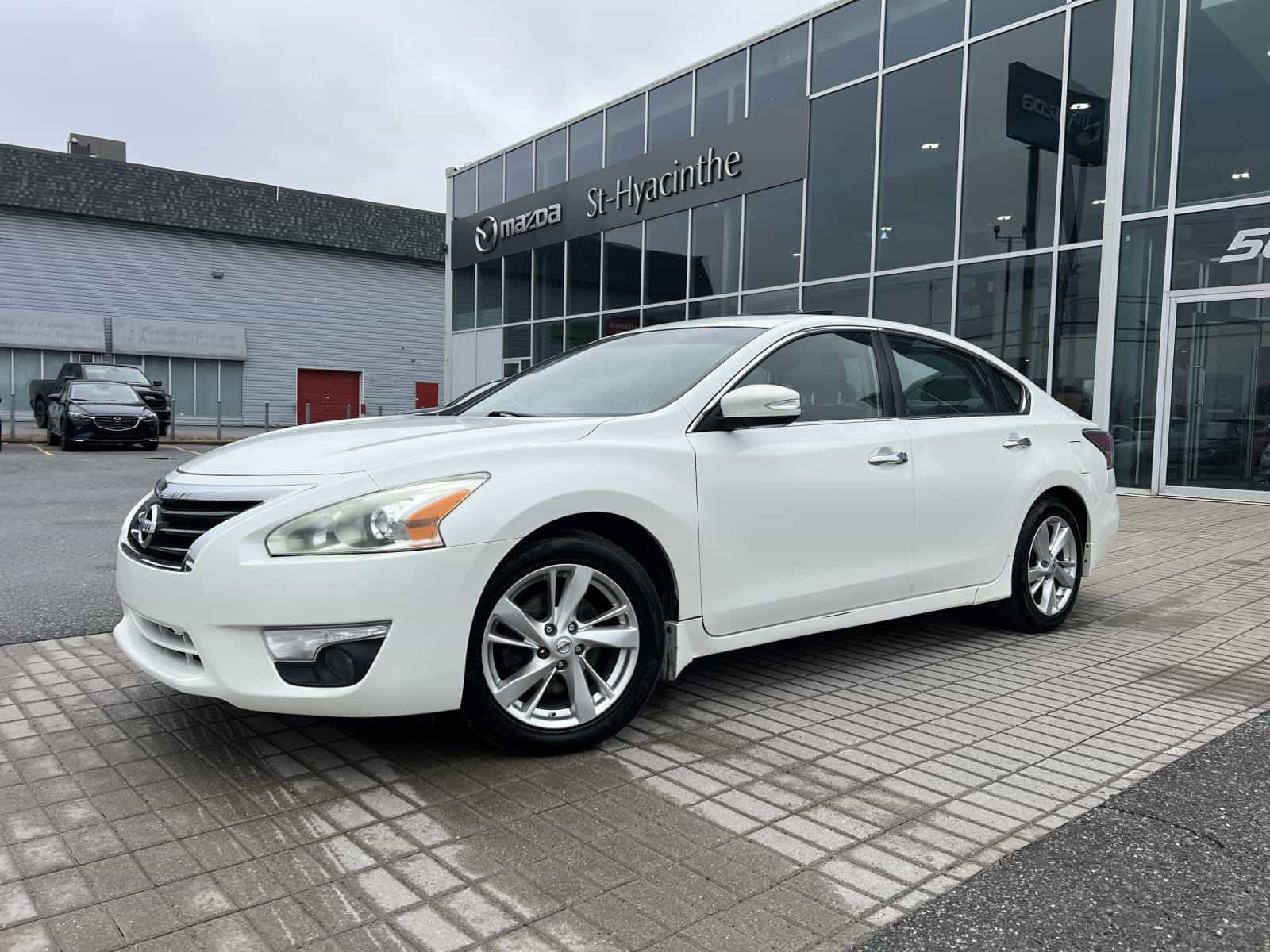Image 4 Nissan Altima SL 2014