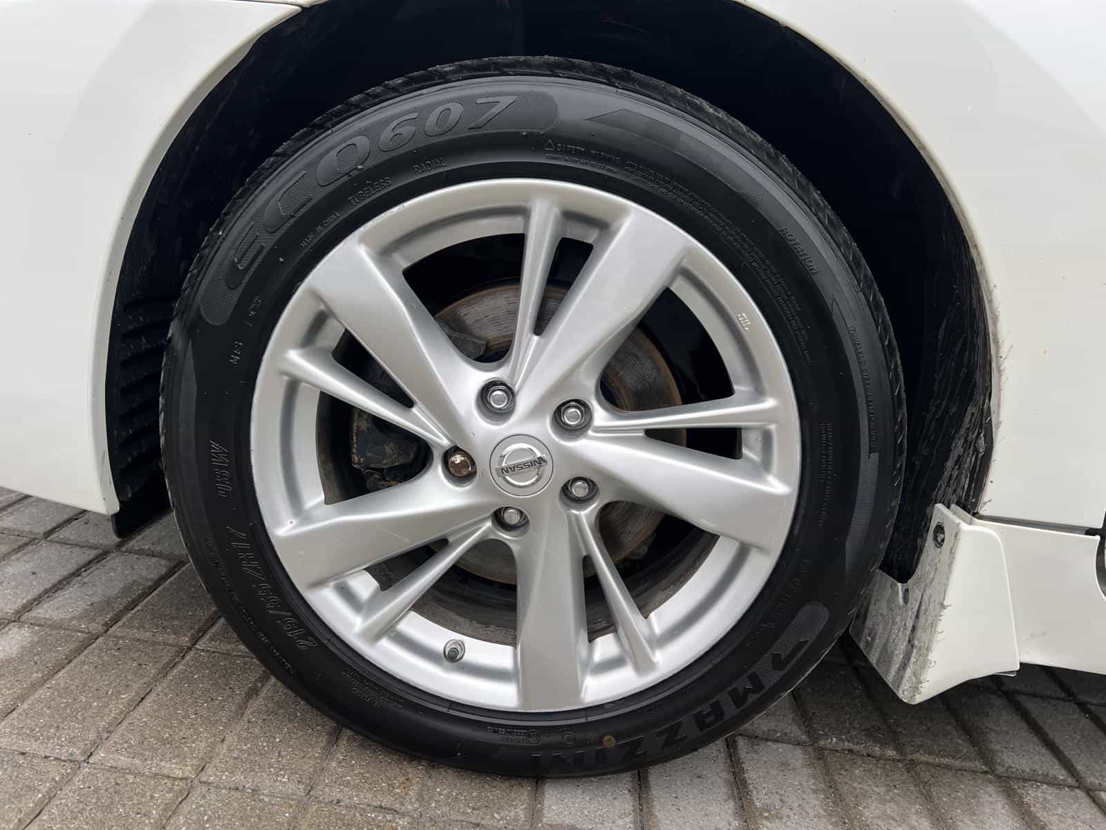 Image 3 Nissan Altima SL 2014