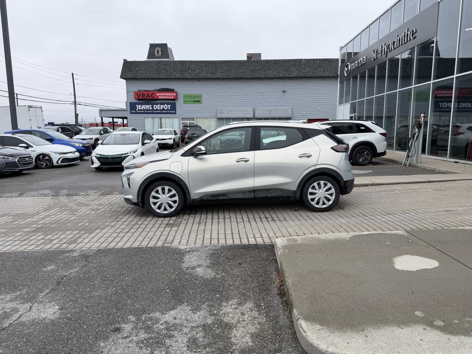 Image 4 Chevrolet Bolt EUV LT 2023