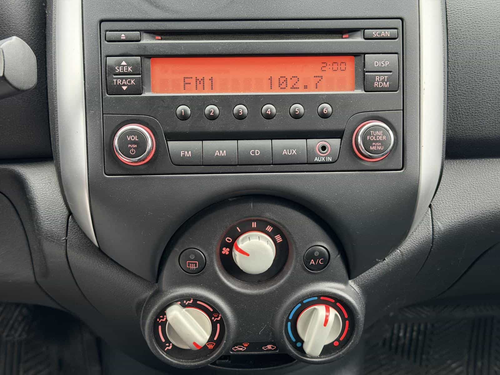 Image 20 Nissan Micra SV 2015