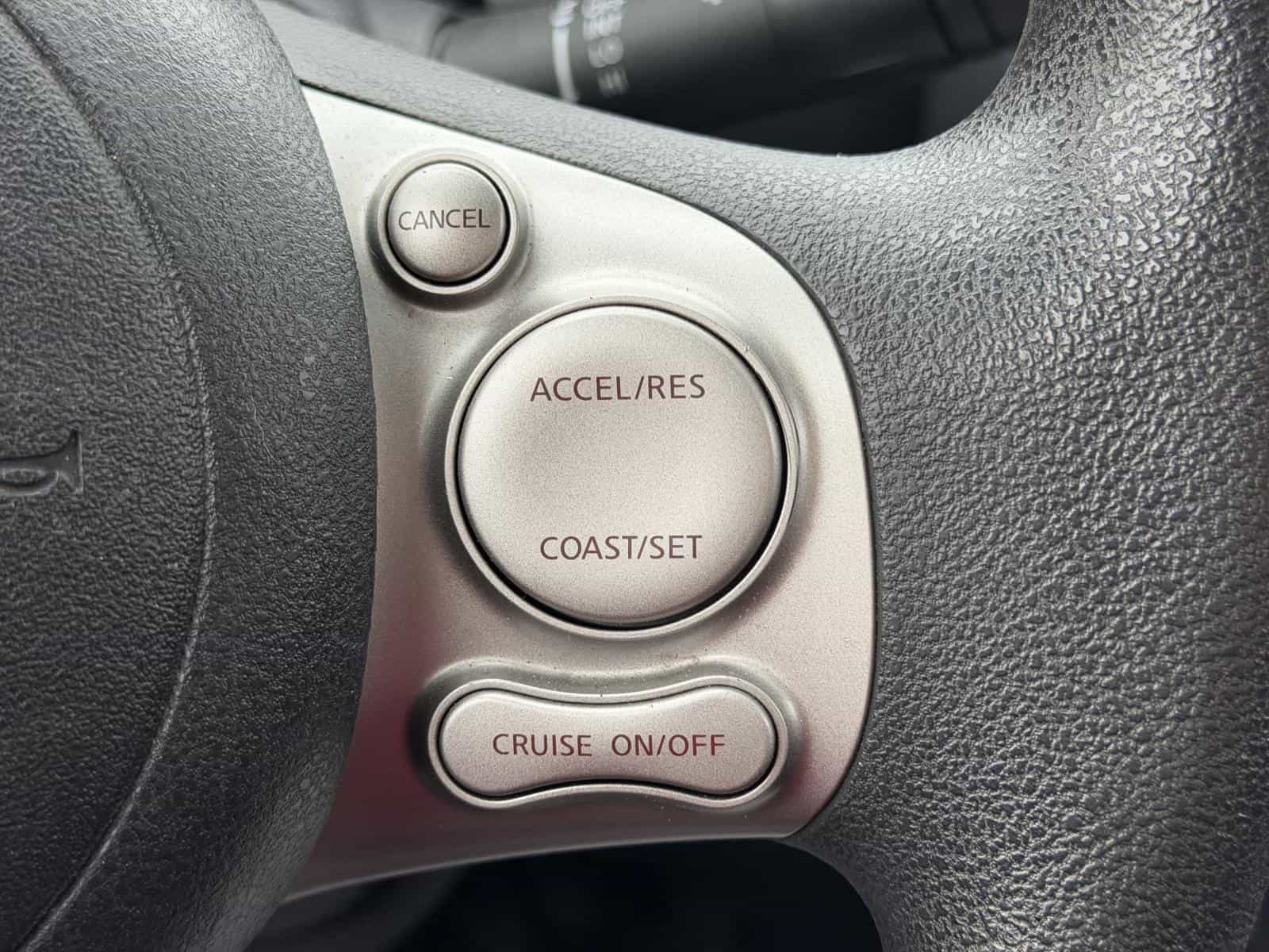 Image 17 Nissan Micra SV 2015