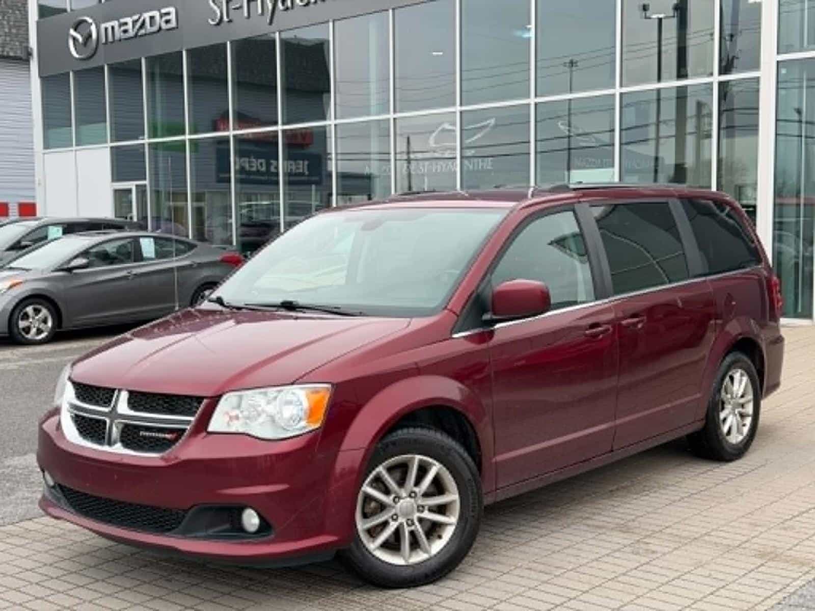 2019 Dodge Grand Caravan SXT Premium Plus - Image 1