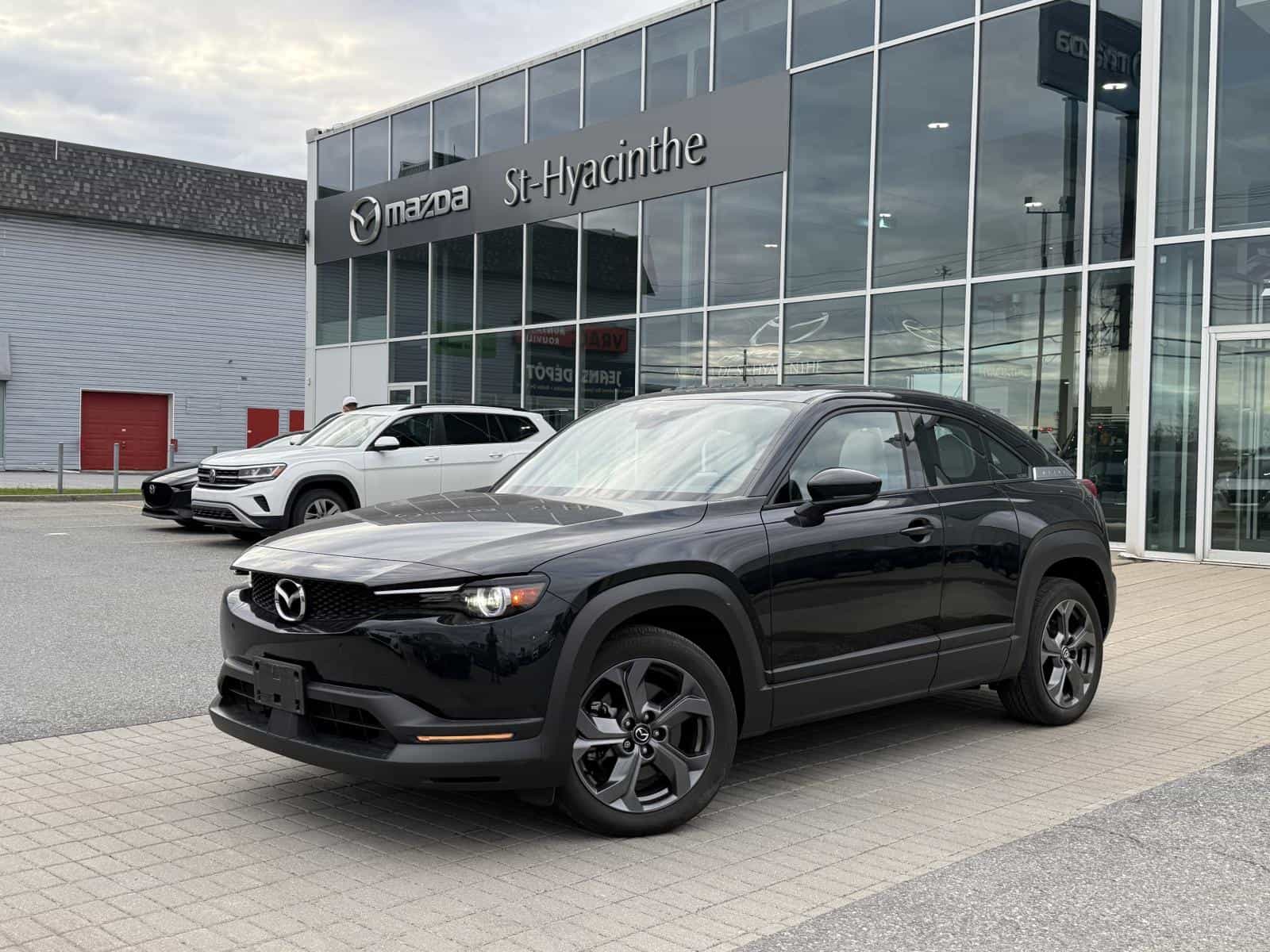 2022 Mazda MX-30 GT - Image 1