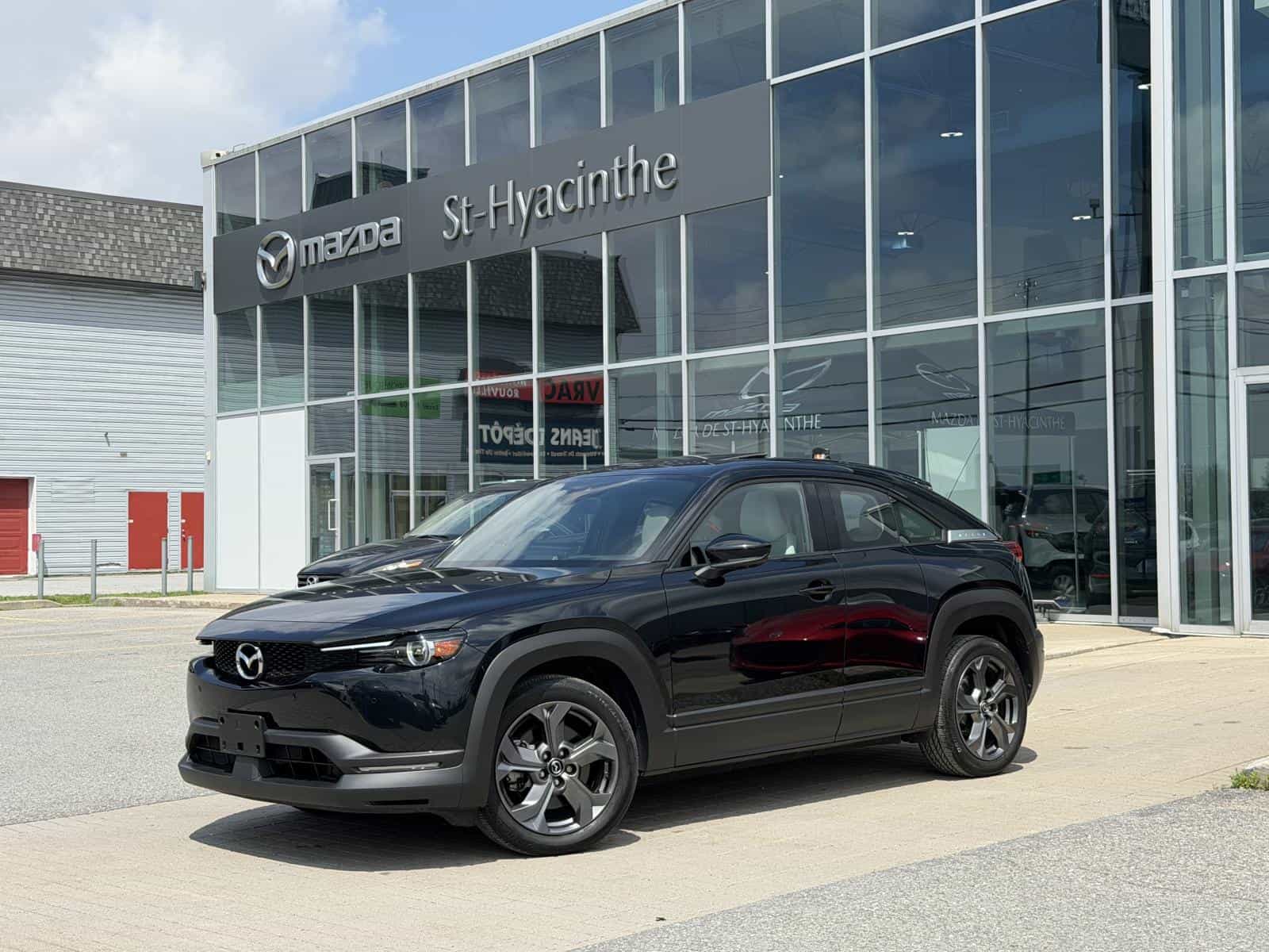 2022 Mazda MX-30 GT - Image 1