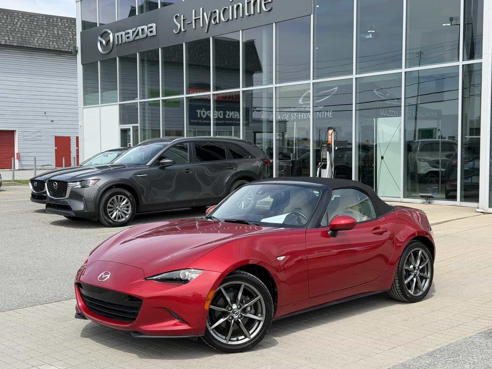 2016 Mazda MX-5 GT - Image 1