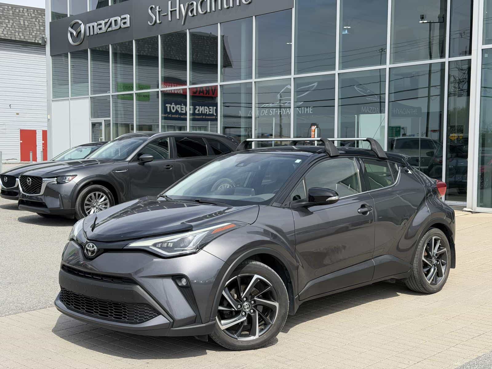 2021 Toyota C-HR XLE Premium - Image 1