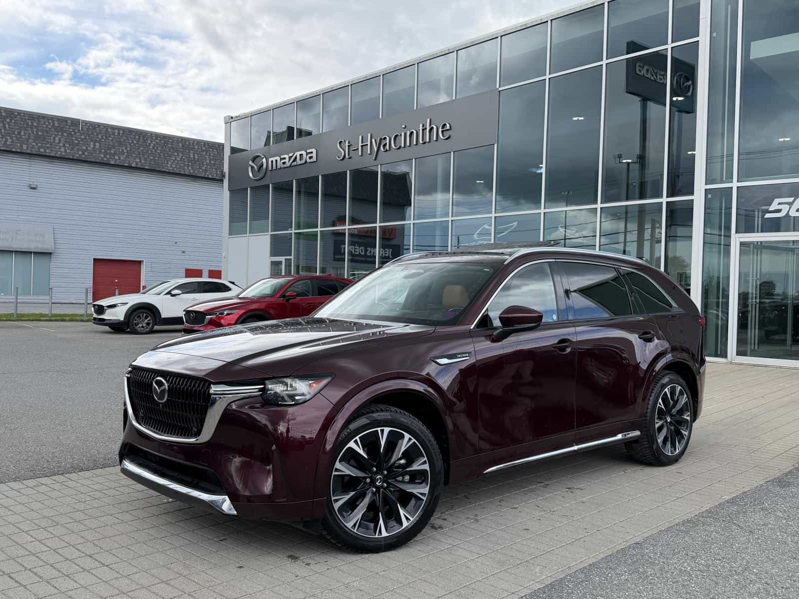 2024 Mazda CX-90 Signature MHEV - Image 1