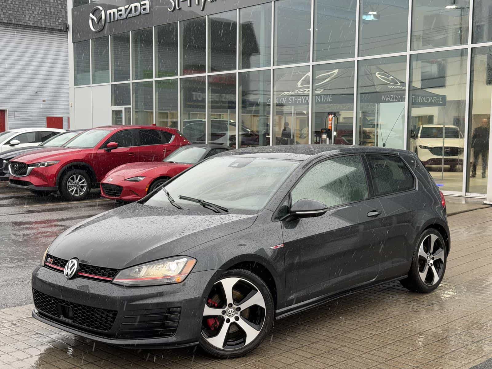 Image 1 Volkswagen GTI Autobahn 2016