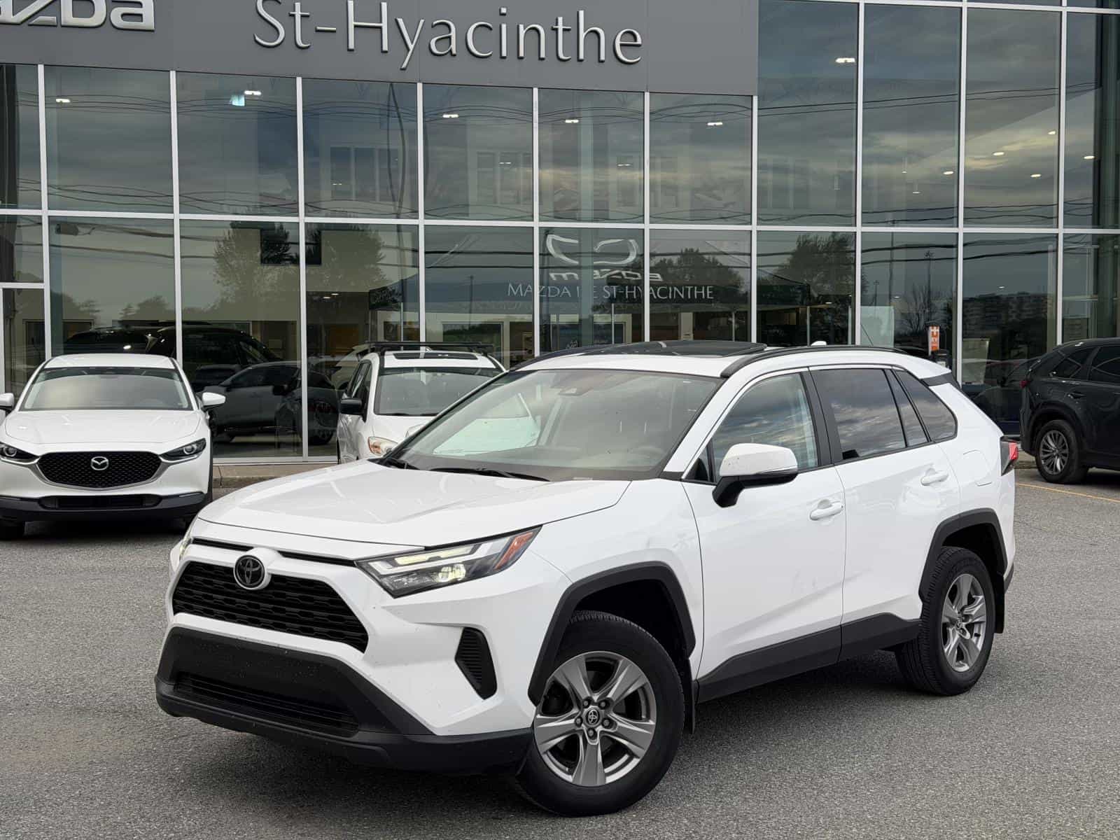 2024 Toyota Rav4 XLE - Image 1