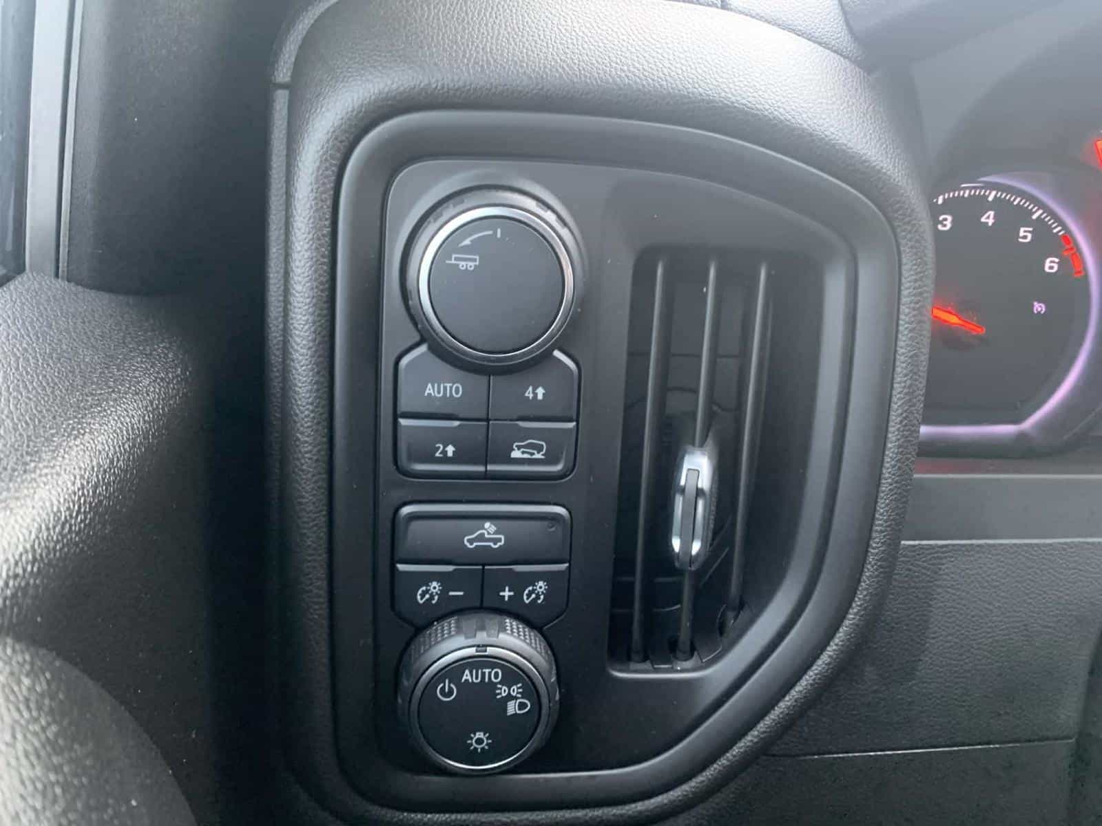 Image 21 Chevrolet Silverado 1500 Custom 2024