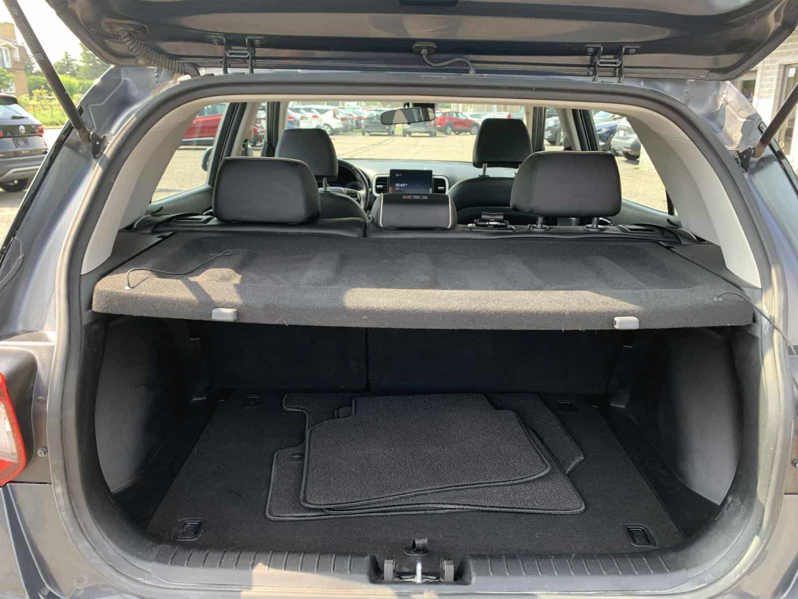 2021 Hyundai Venue Ultimate Urban Denim - Image 14