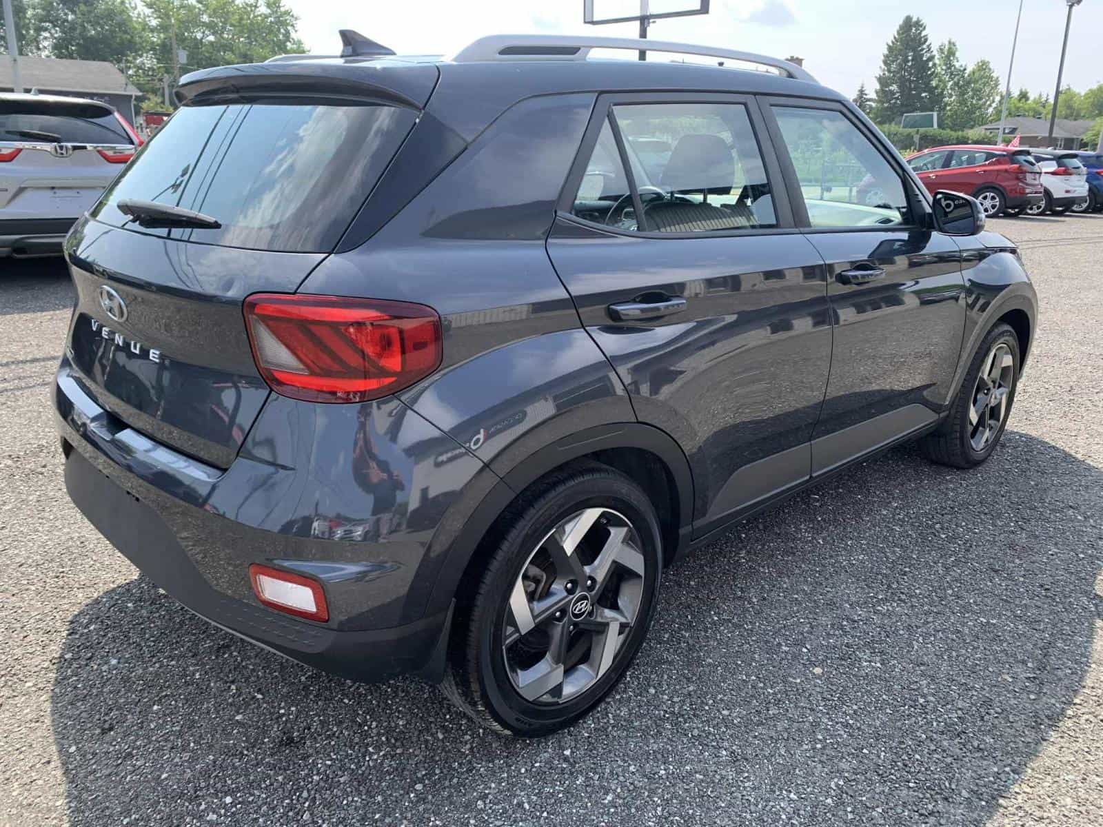 2021 Hyundai Venue Ultimate Urban Denim - Image 4