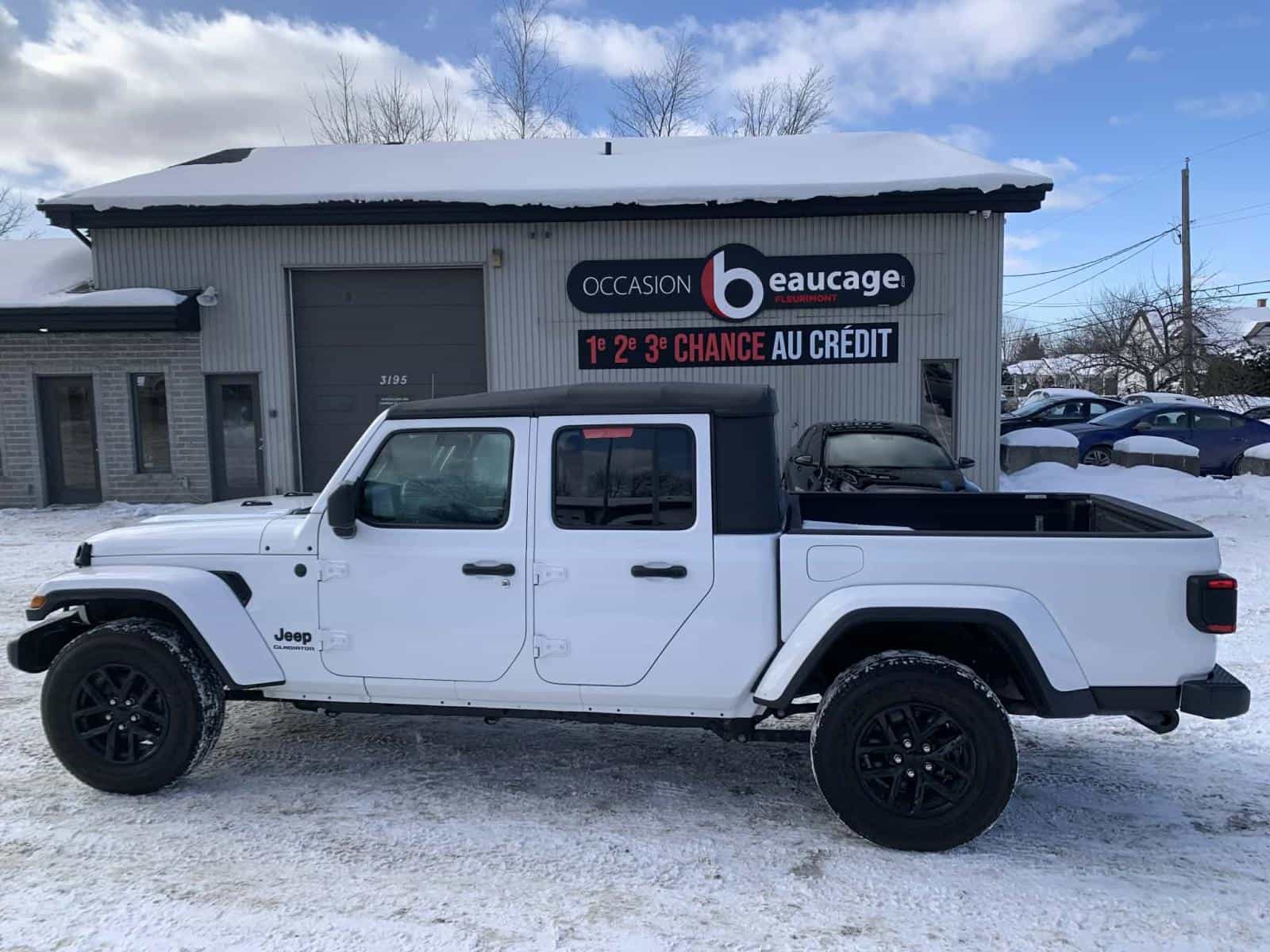 2022 Jeep Gladiator Sport S - Image 15