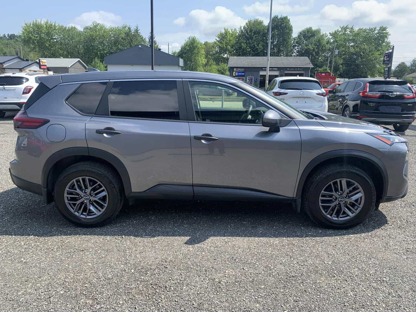 2024 Nissan Rogue S - Image 9