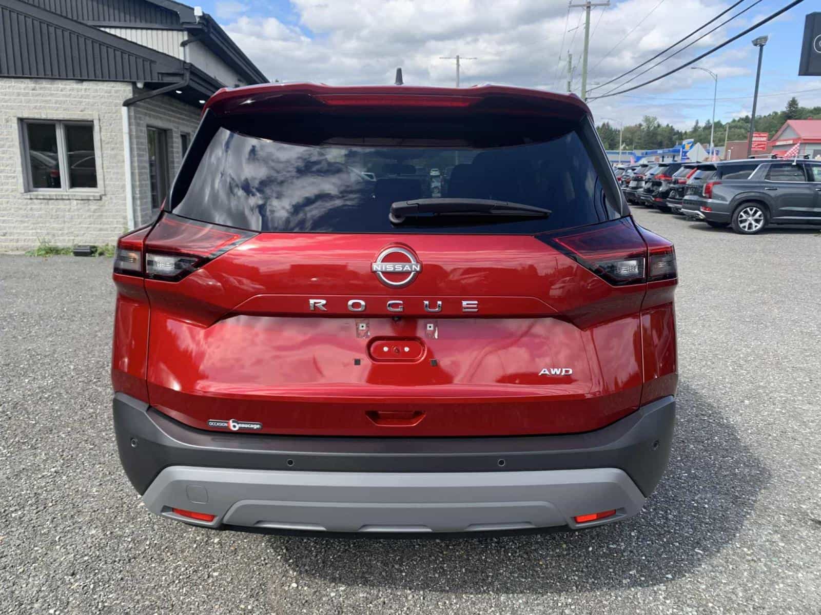 2023 Nissan Rogue S - Image 12