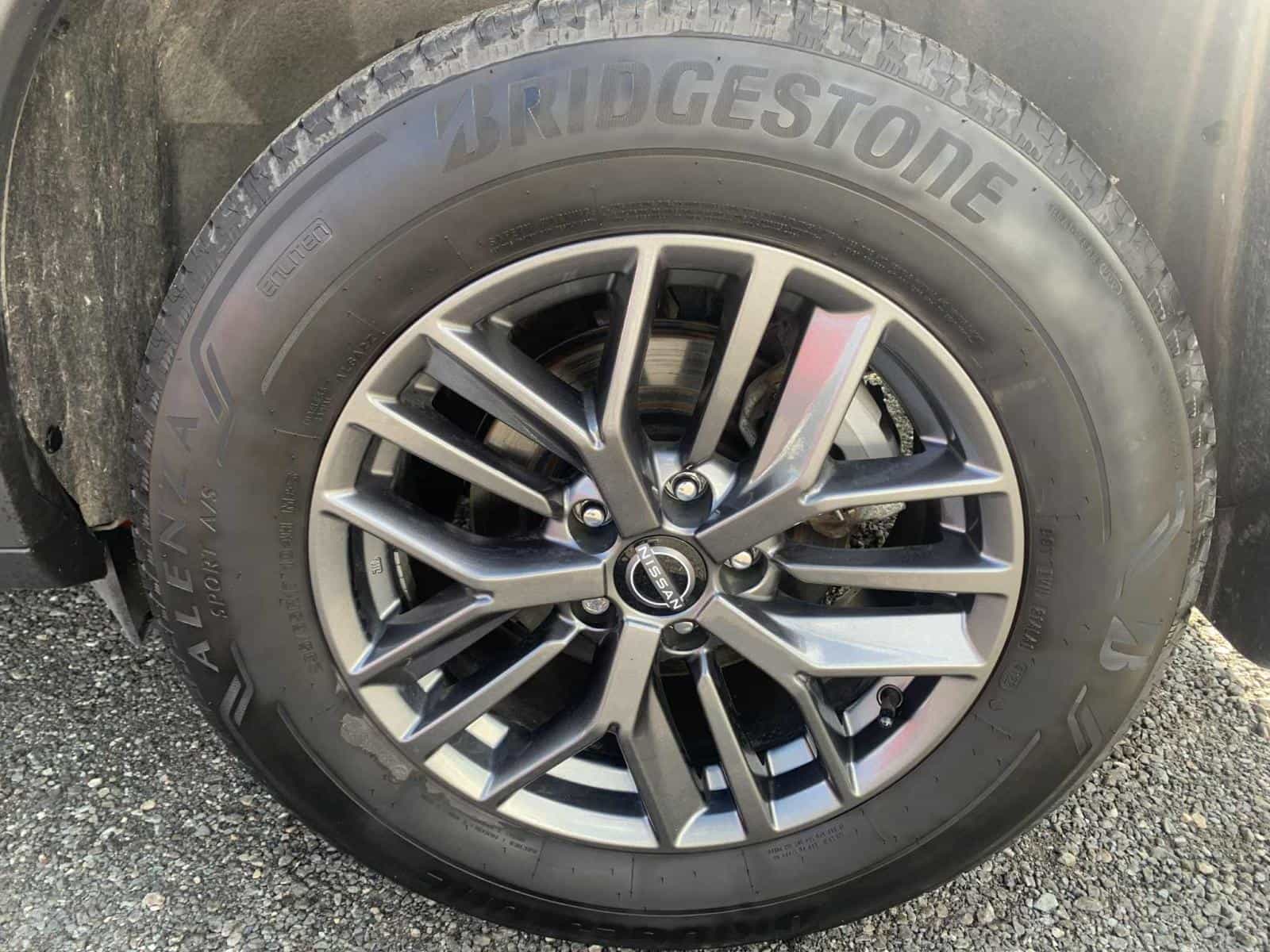 2023 Nissan Rogue S - Image 26