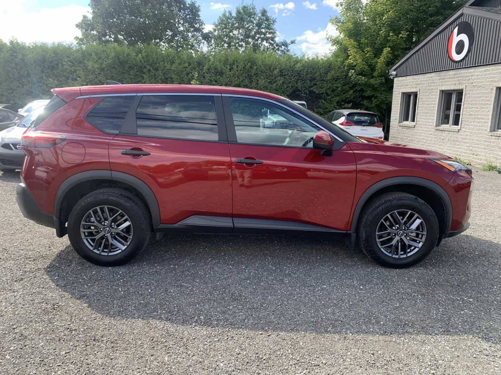 2023 Nissan Rogue S - Image 13