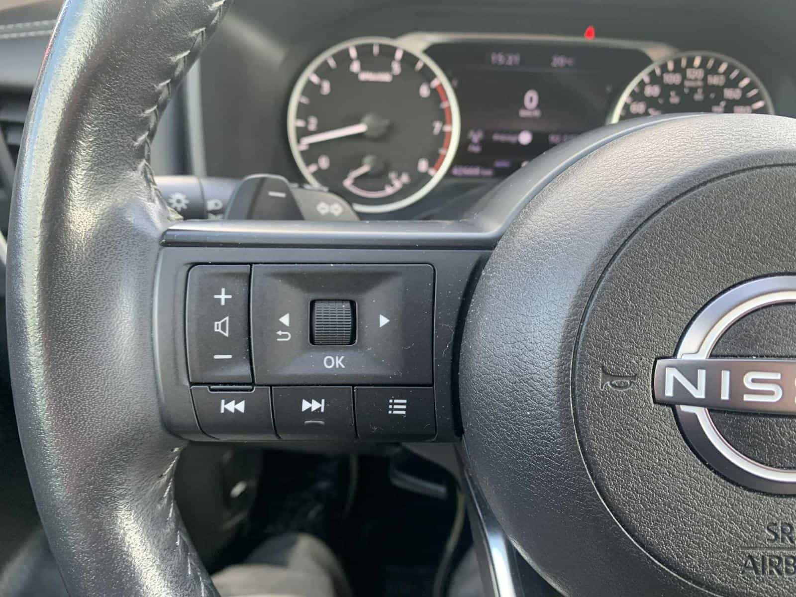 2023 Nissan Rogue S - Image 8