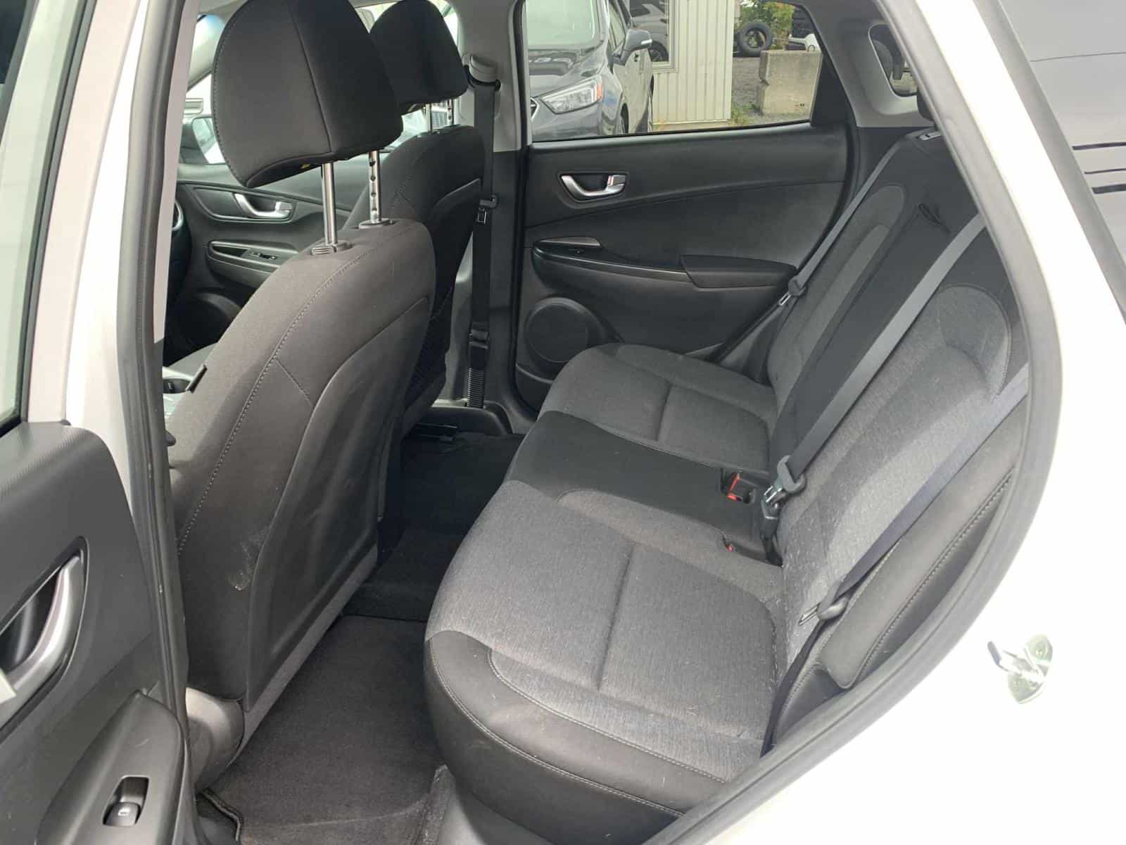 2022 Hyundai Kona EV Preferred - Image 13