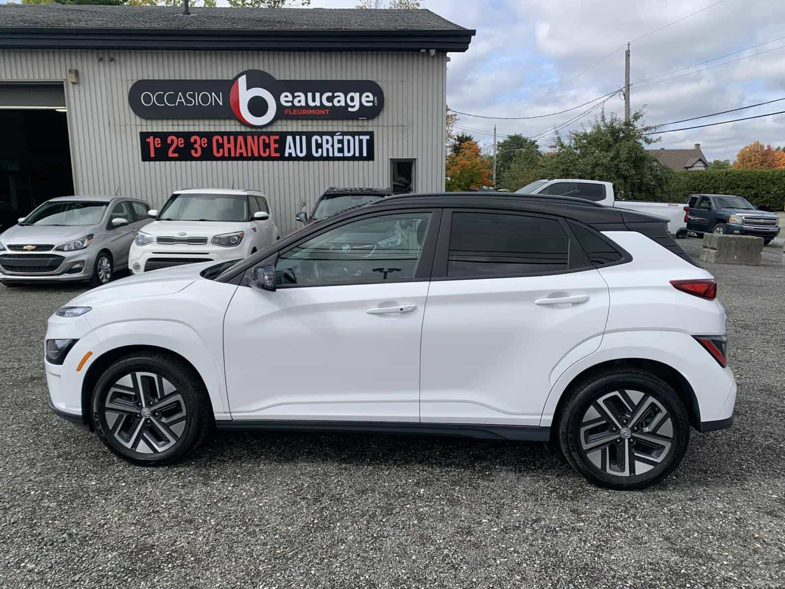 2022 Hyundai Kona EV Preferred - Image 10