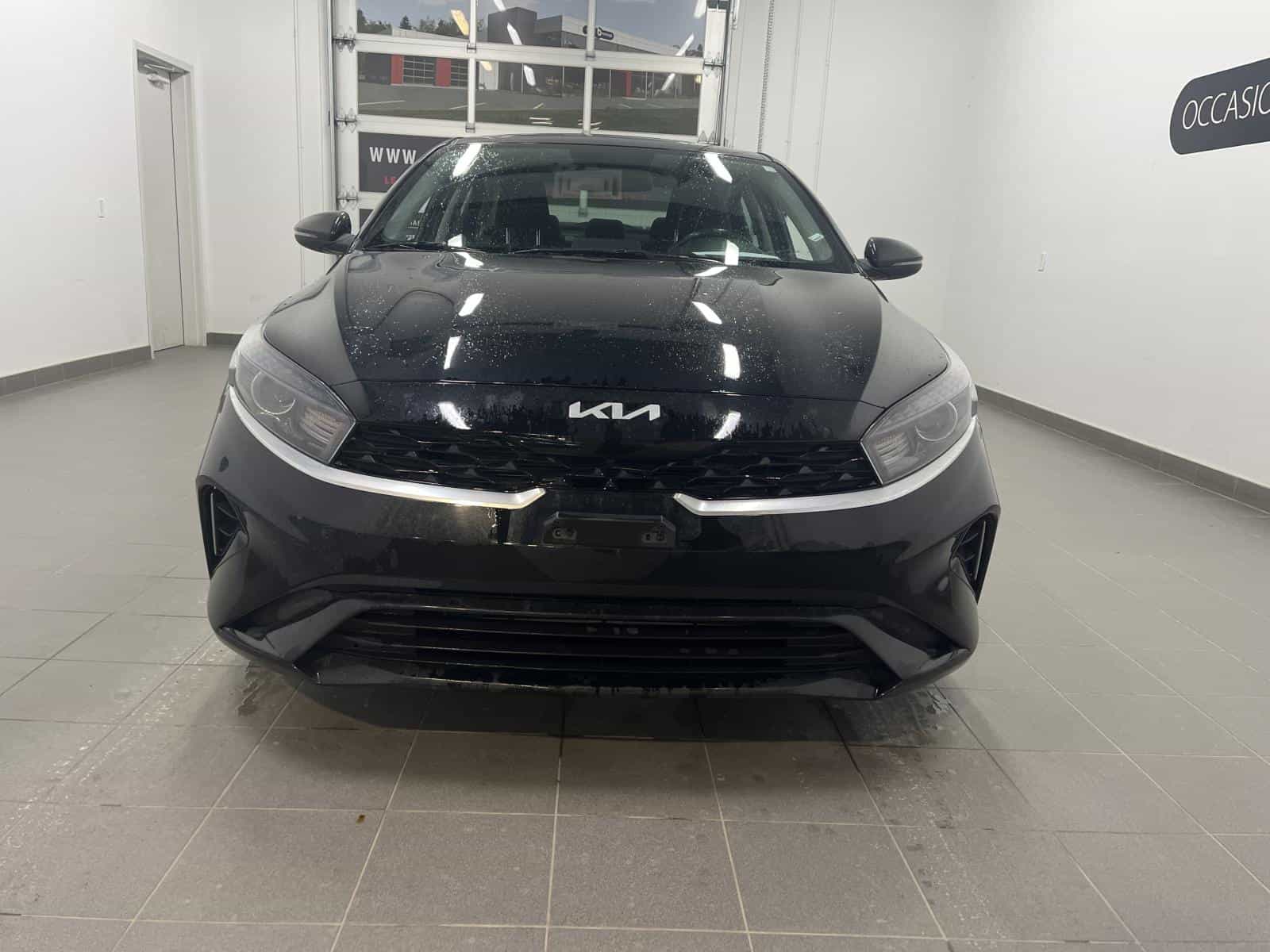 2023 Kia Forte EX - Image 8