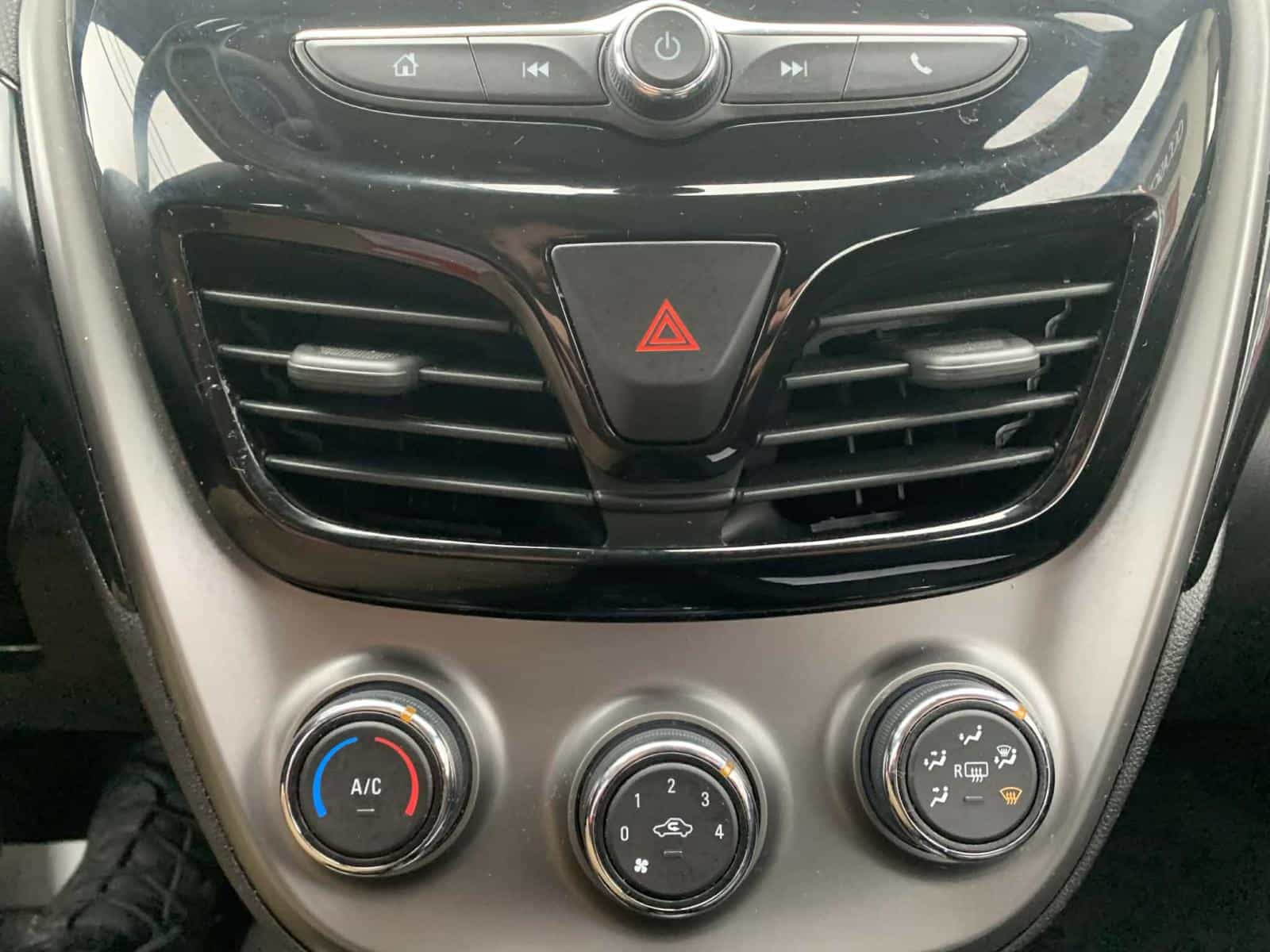 2021 Chevrolet Spark 1LT - Image 25