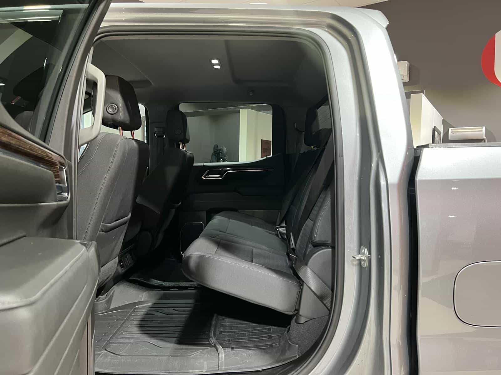 Image 15 GMC Sierra 1500 SLE 2024