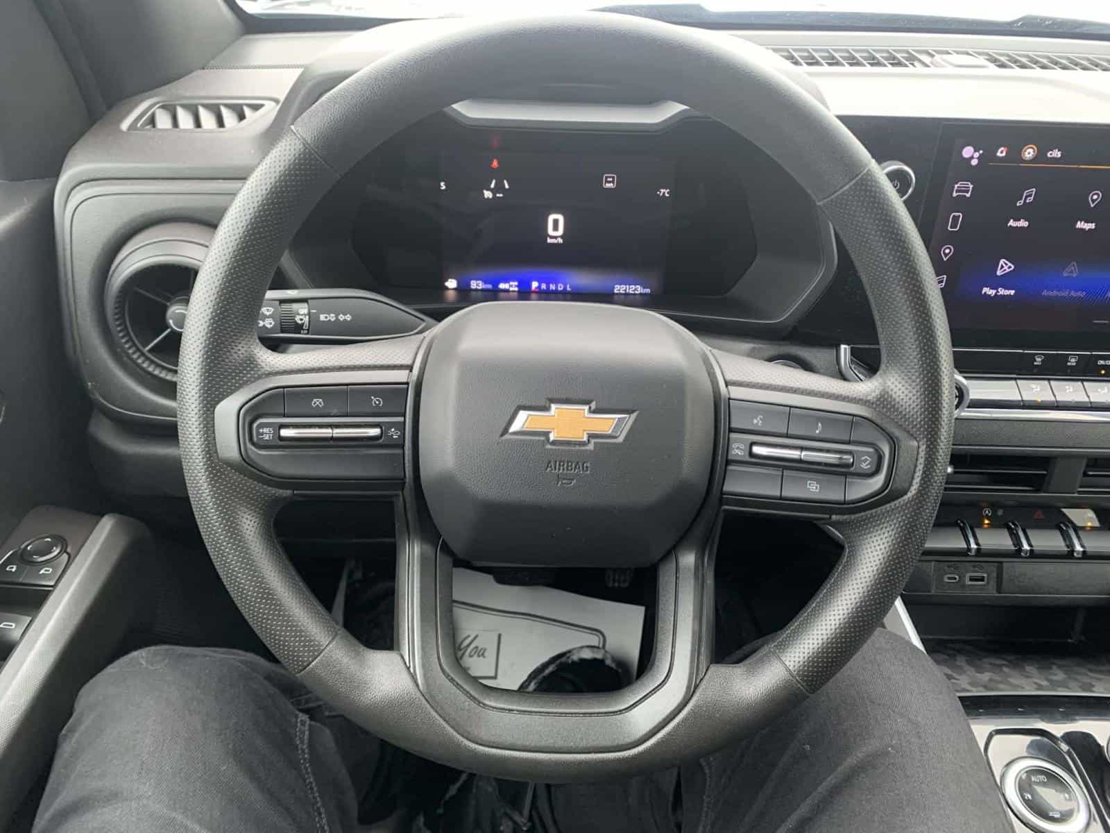 2023 Chevrolet Colorado WT - Image 16