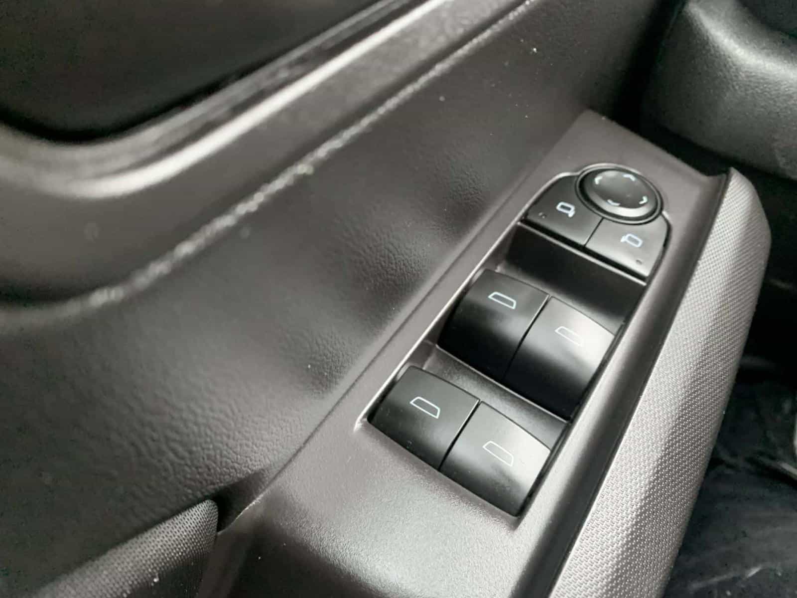 2023 Chevrolet Colorado WT - Image 8