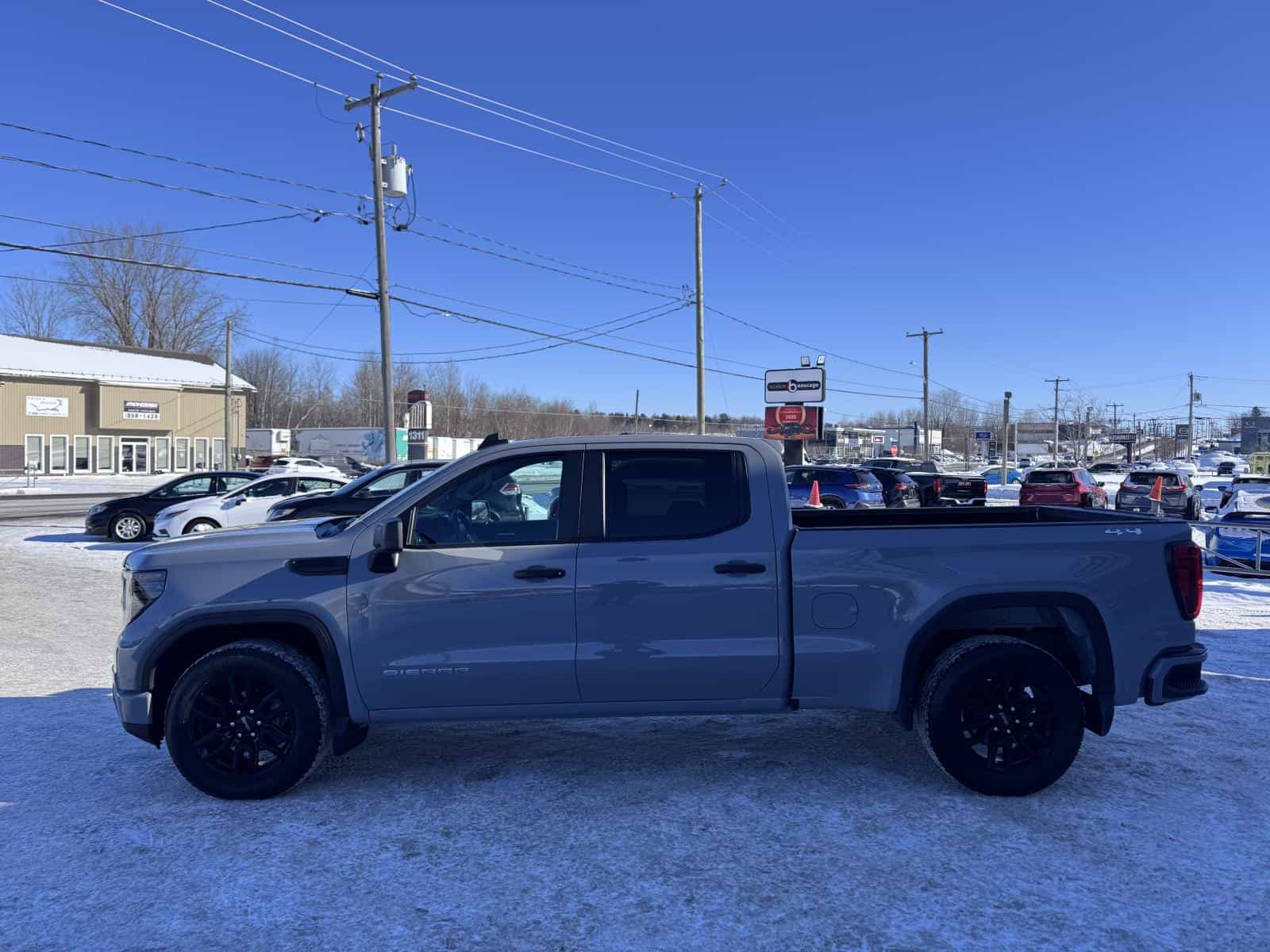 Image 3 GMC Sierra 1500 Pro 2024