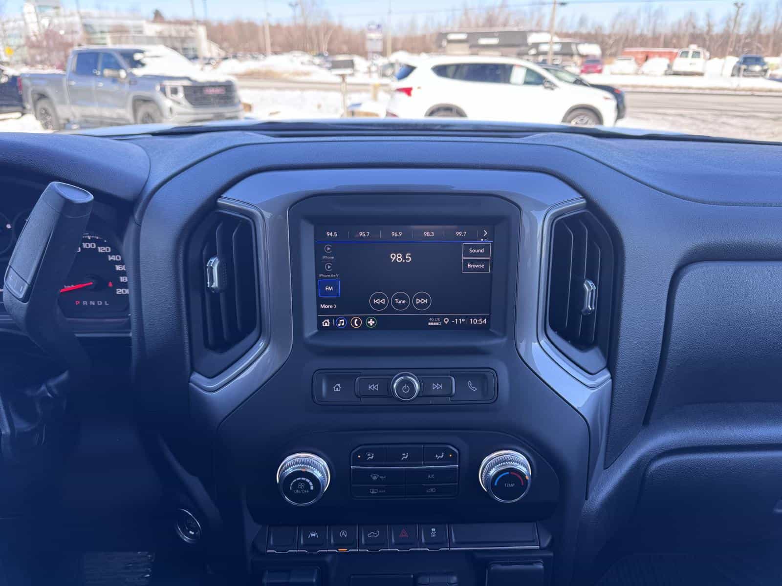 2024 GMC Sierra 1500 Pro - Image 23