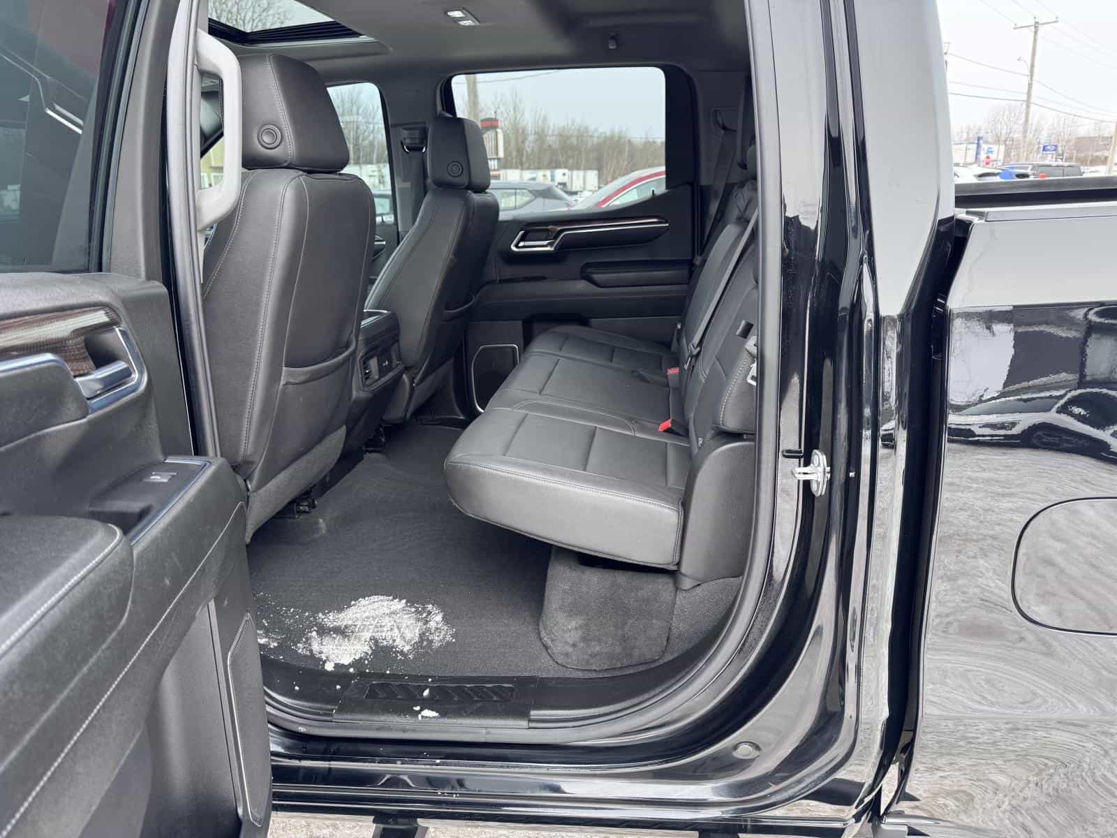 2024 Chevrolet Silverado 1500 RST - Image 15