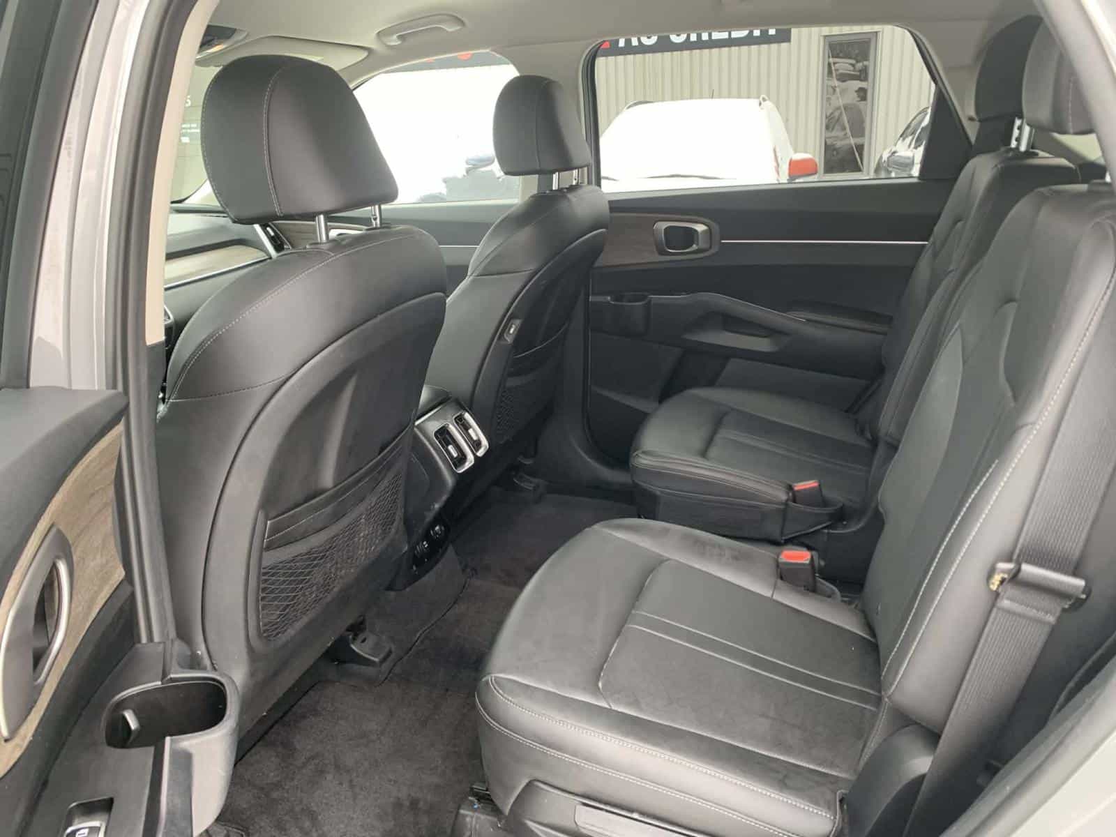 2023 Kia Sorento EX - Image 8