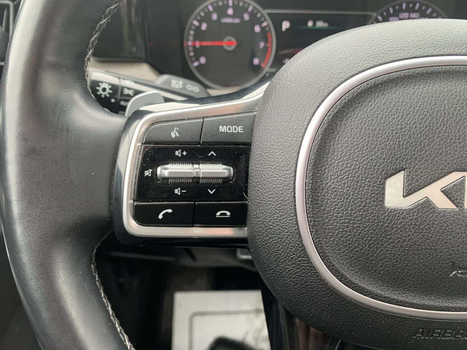 2023 Kia Sorento EX - Image 13