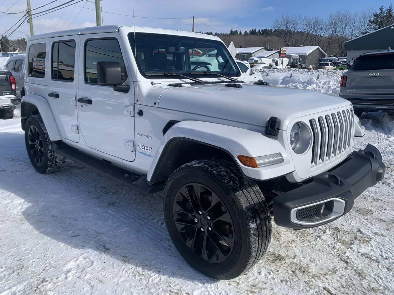Image 3 Jeep Wrangler 4xe Unlimited Sahara 2021
