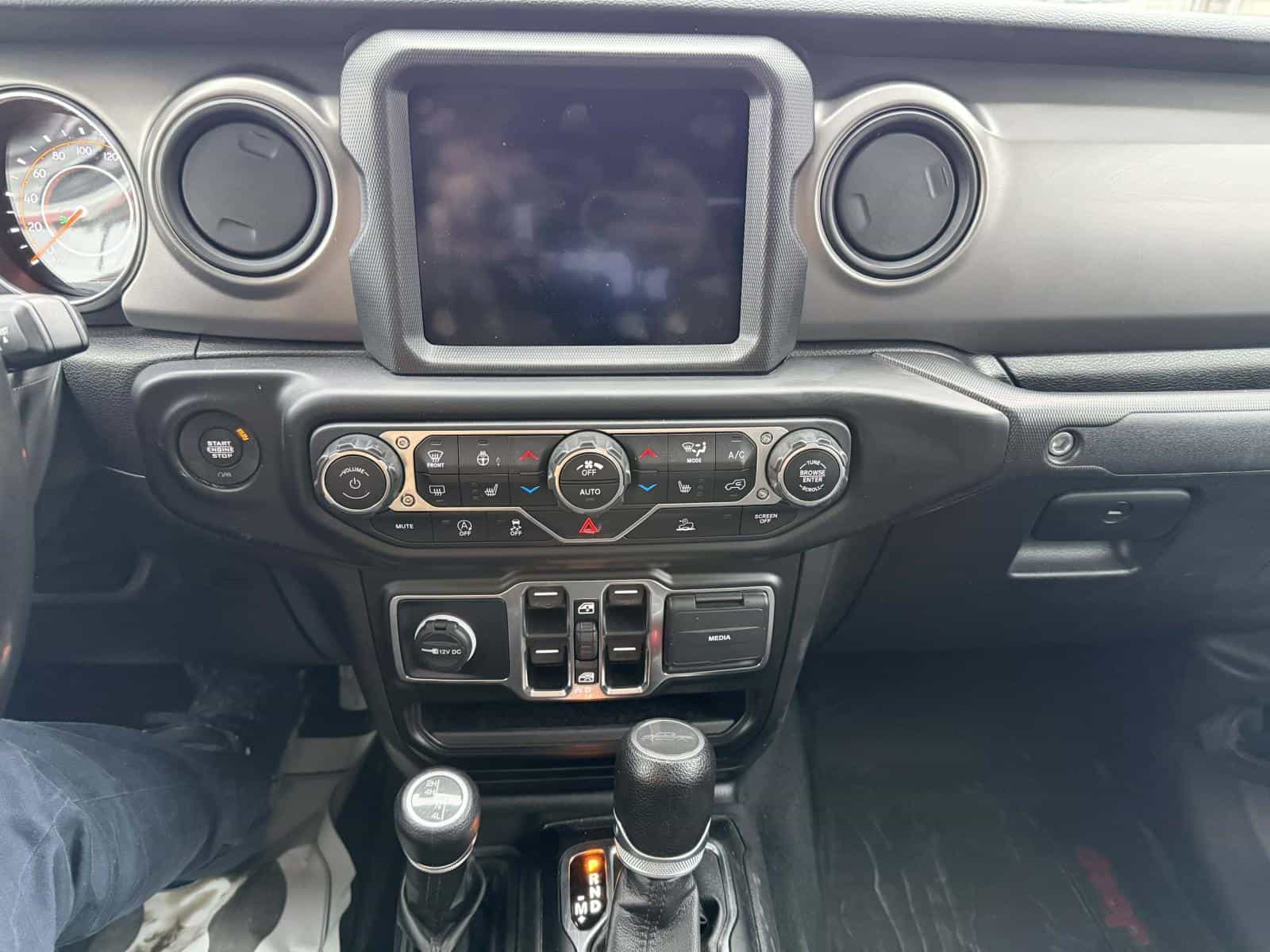 Image 25 Jeep Gladiator Willy's 2022