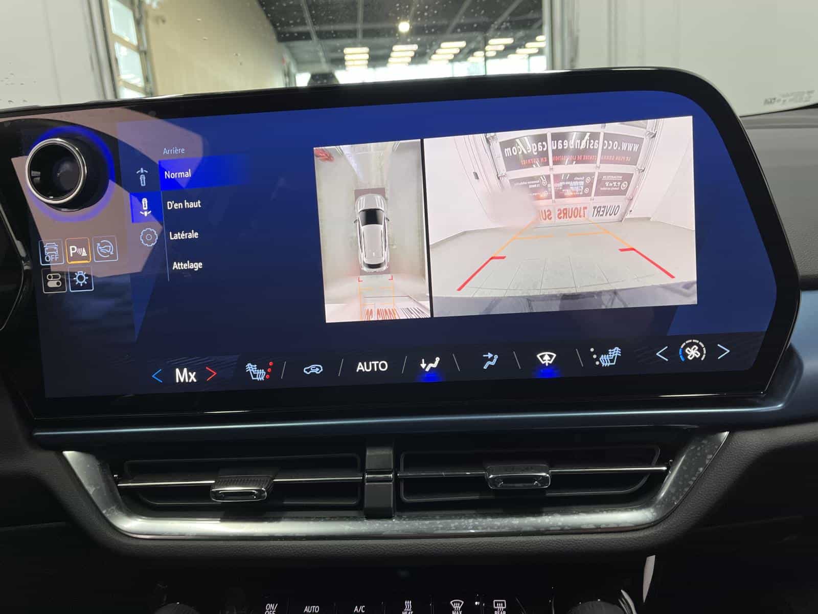 Image 17 Chevrolet Equinox EV 2LT 2024