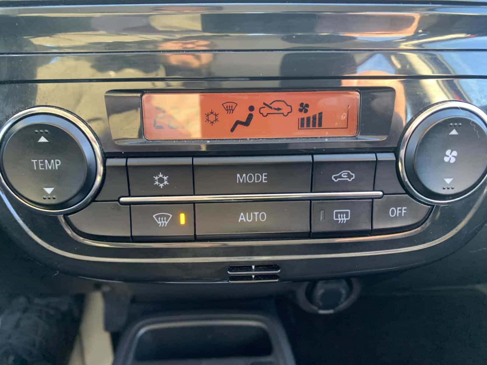 2023 Mitsubishi Mirage SE - Image 19