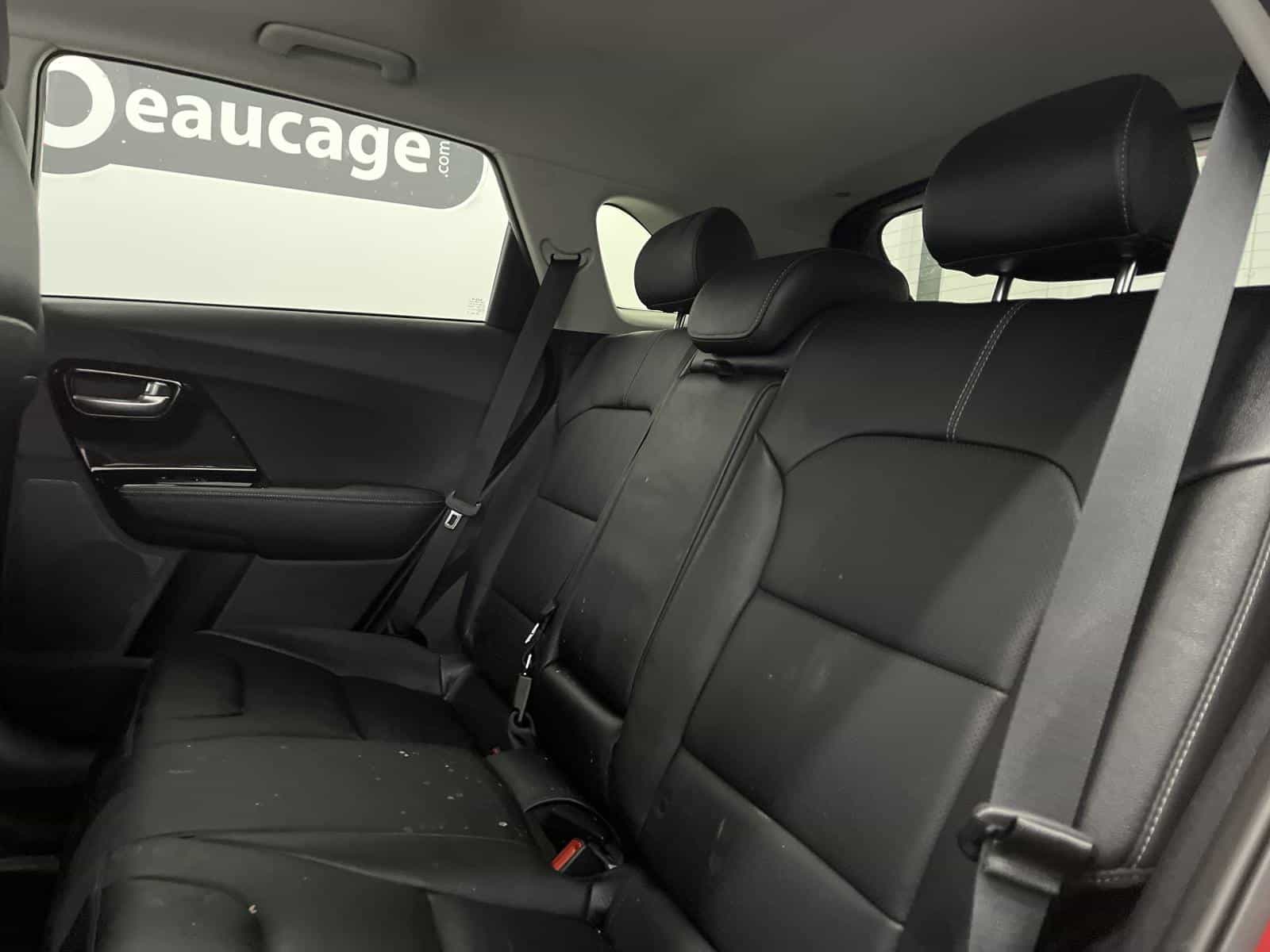 2022 Kia Niro SX Touring Plug-In - Image 9