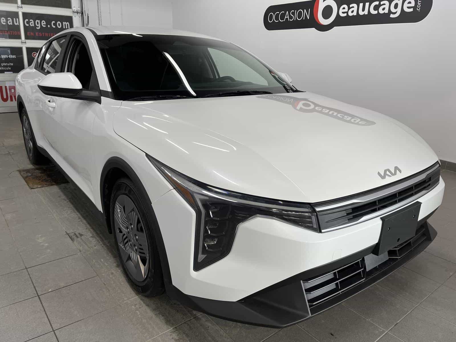 2025 Kia K4 LX - Image 6