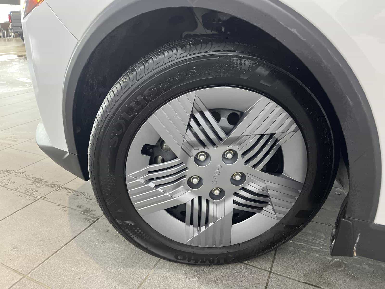 2025 Kia K4 LX - Image 22